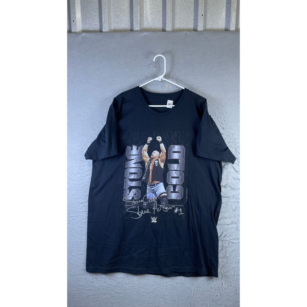 WWE T-Shirt Men XL Black Excellent Stone Cold Steve Austin Graphic Signature